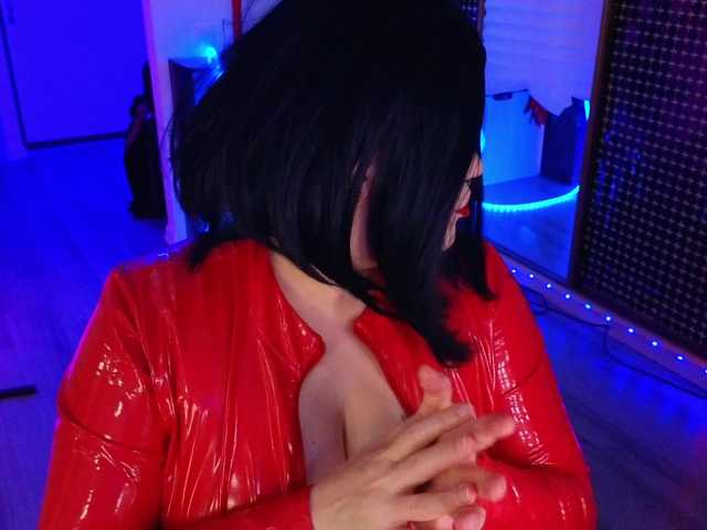 Laura-Wicked live cam on BongaCams