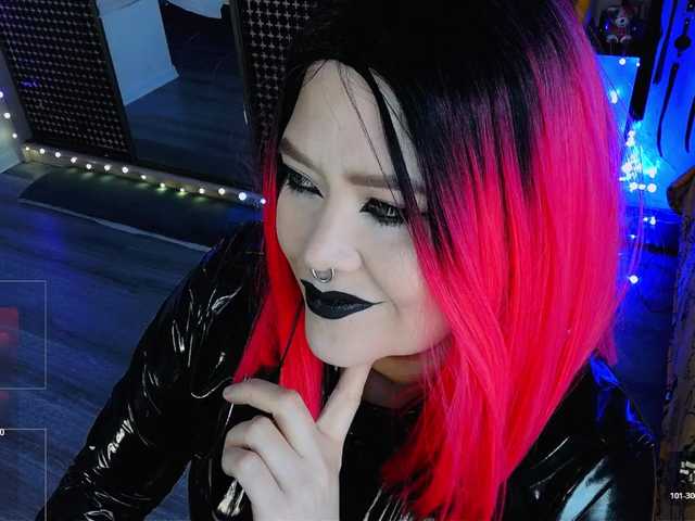 Laura-Wicked's BongaCams show and profile