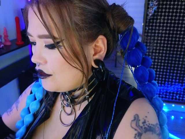 Laura-Wicked live cam on BongaCams