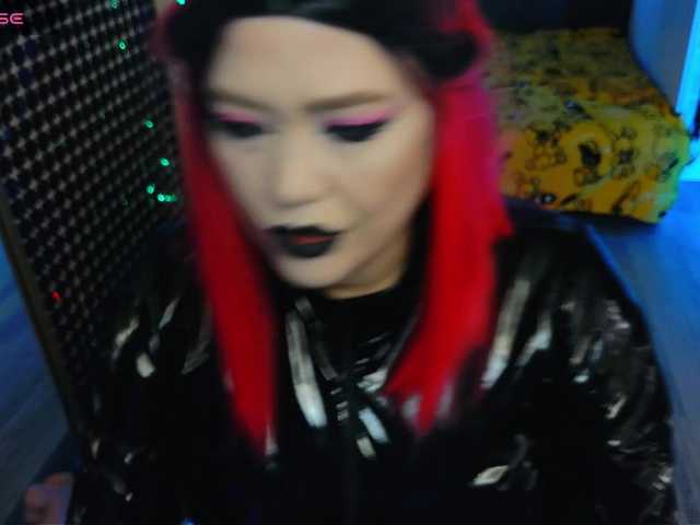 Laura-Wicked's BongaCams show and profile