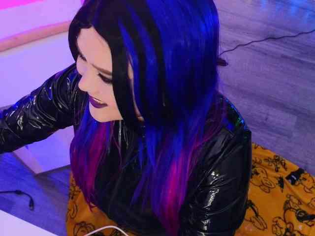 Laura-Wicked - Girl 