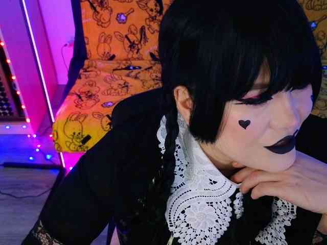 Laura-Wicked webcam