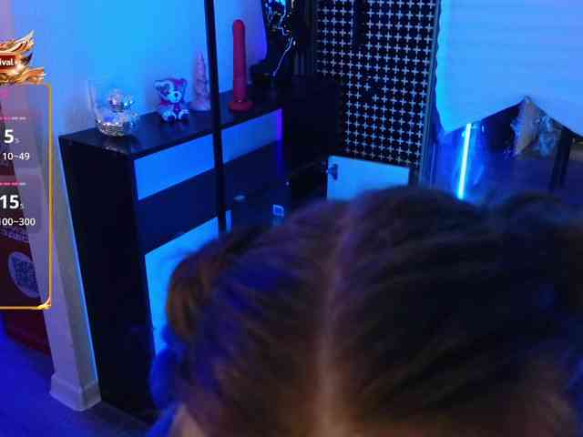 Laura-Wicked webcam