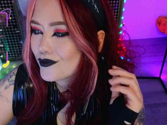 Laura-Wicked webcam