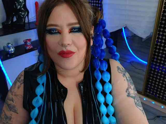 Laura-Wicked webcam