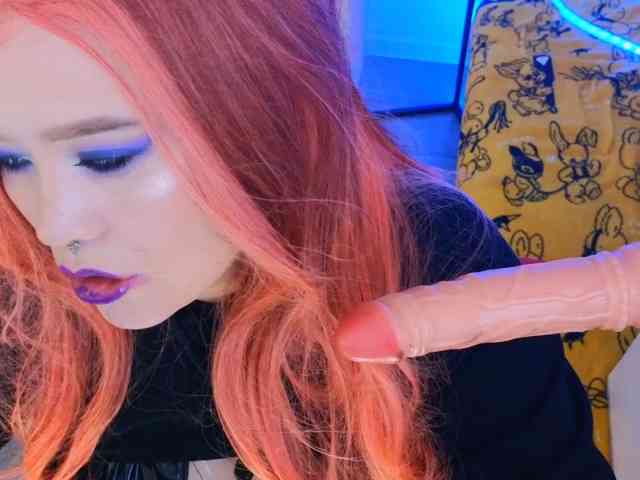 Laura-Wicked webcam