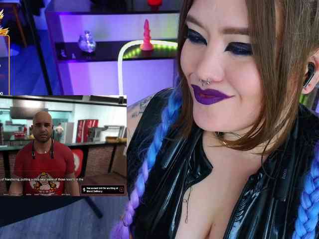 Laura-Wicked webcam