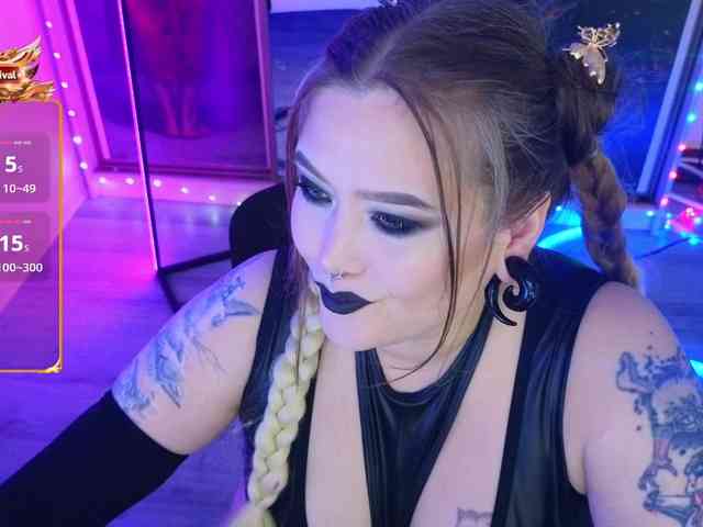 Laura-Wicked webcam