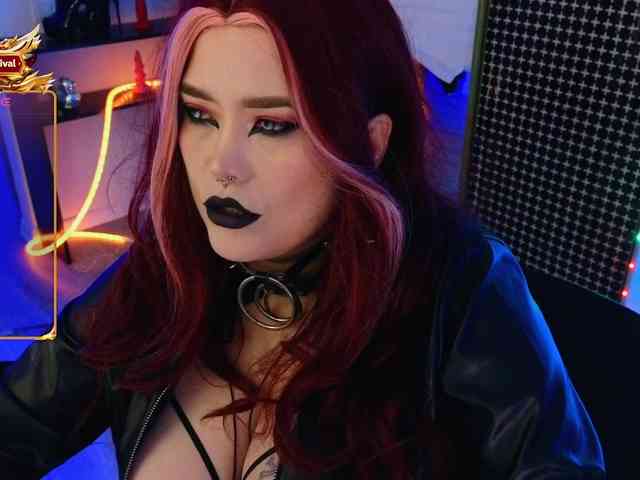 Laura-Wicked webcam