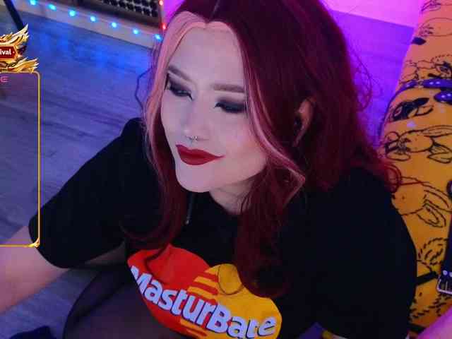 Laura-Wicked webcam