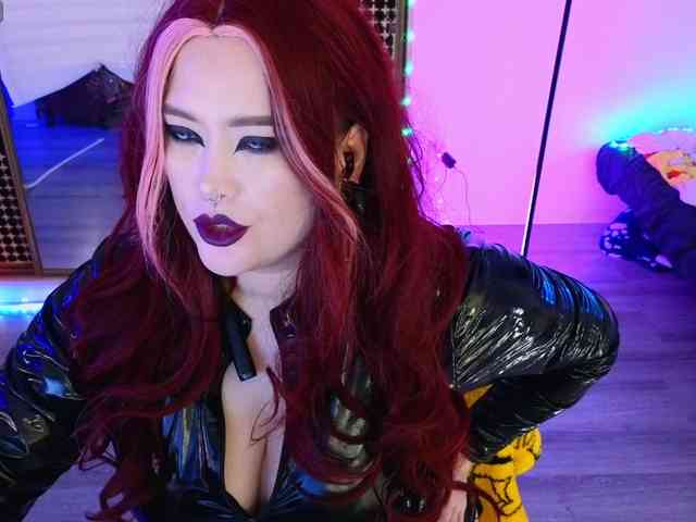 Laura-Wicked webcam