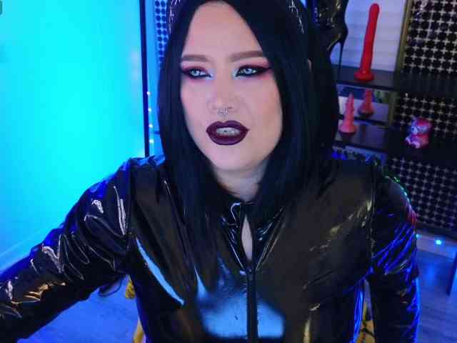 Laura-Wicked webcam