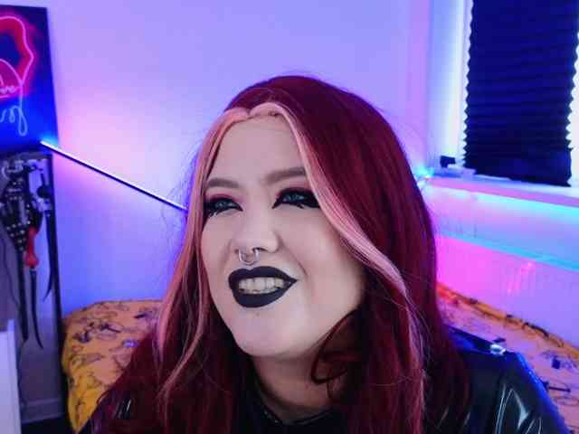 Laura-Wicked webcam
