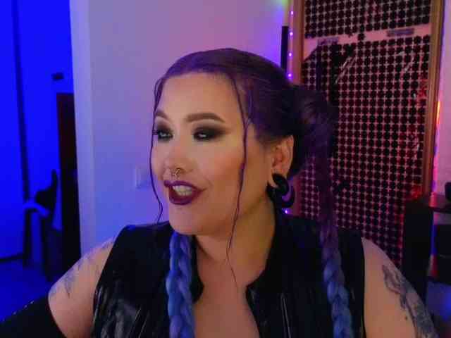 Laura-Wicked webcam