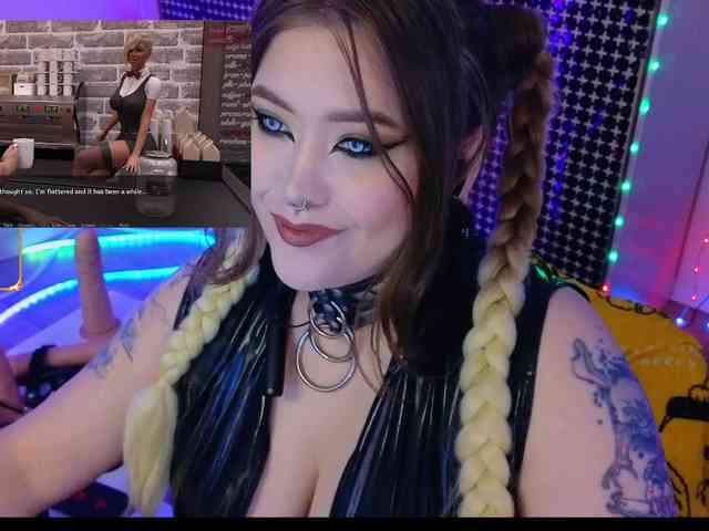 Laura-Wicked webcam