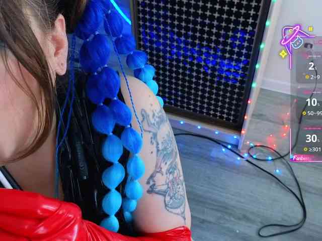 Laura-Wicked webcam