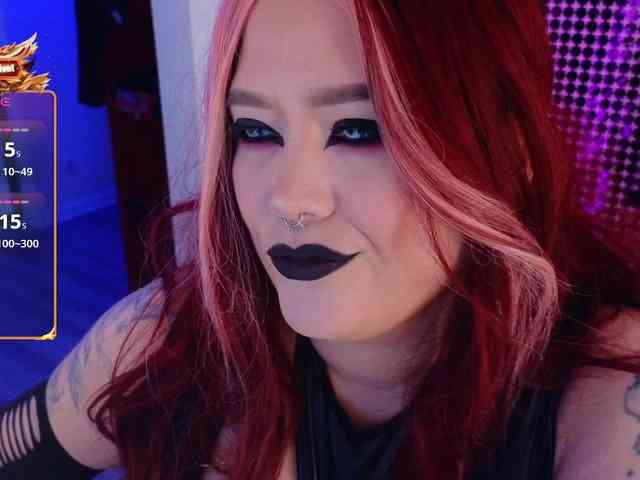 Laura-Wicked webcam