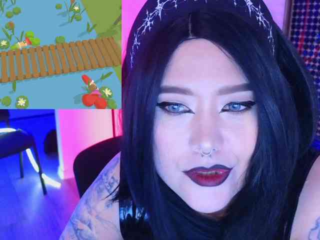 Laura-Wicked webcam