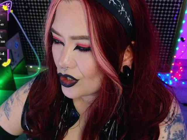 Laura-Wicked webcam