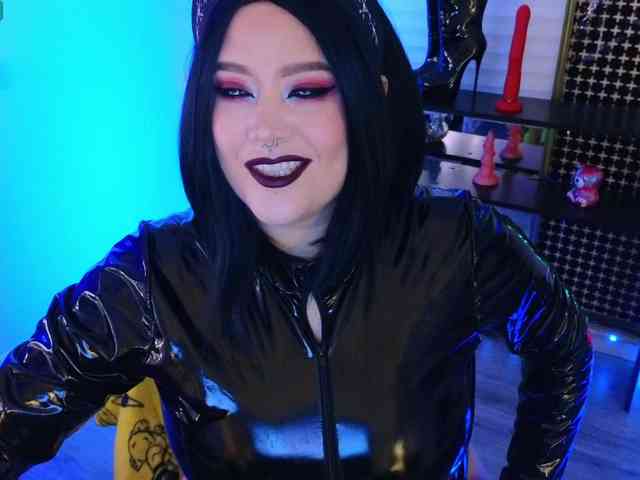 Laura-Wicked webcam