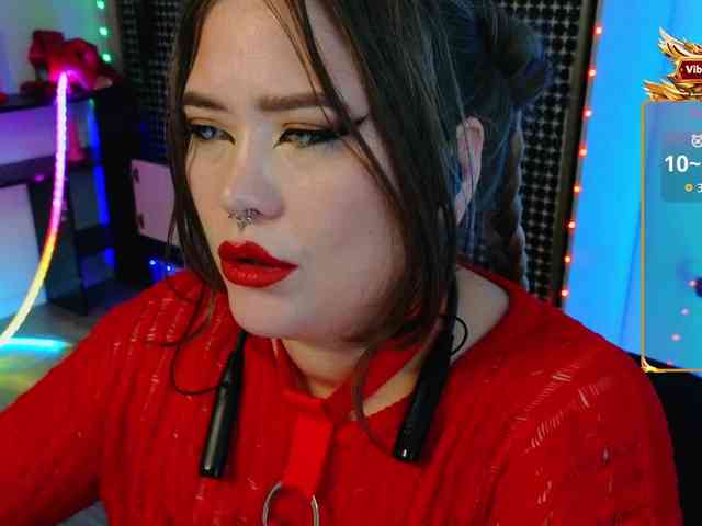 Laura-Wicked webcam
