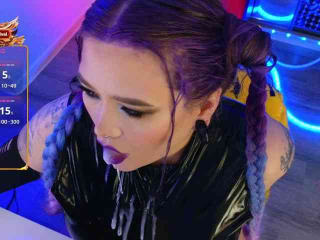 Laura-Wicked webcam