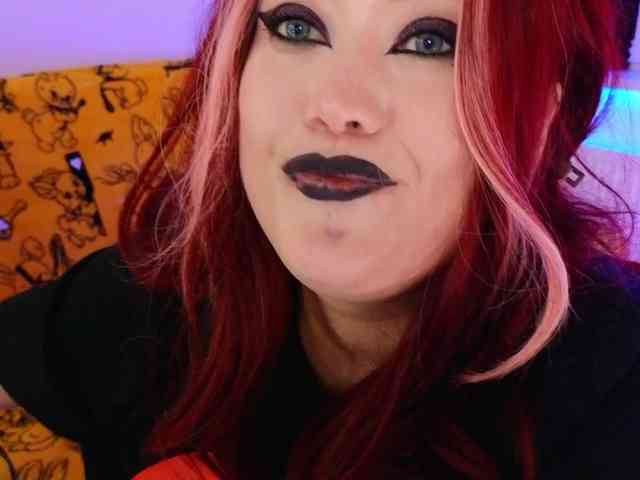 Laura-Wicked webcam