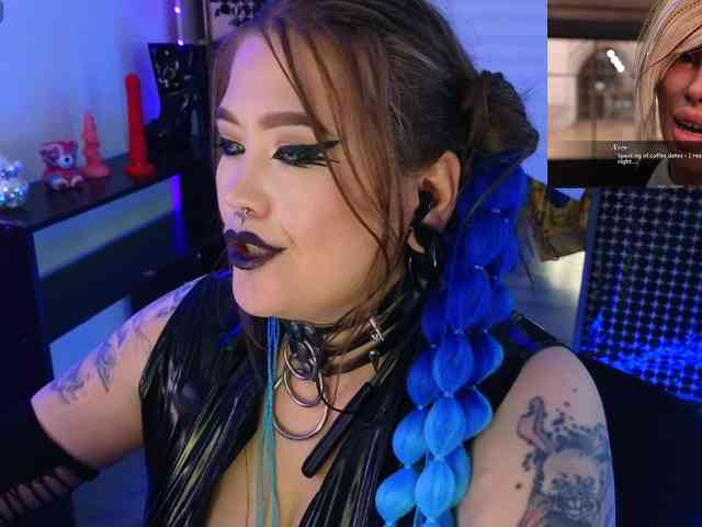 Laura-Wicked webcam