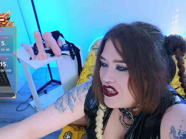 Laura-Wicked webcam