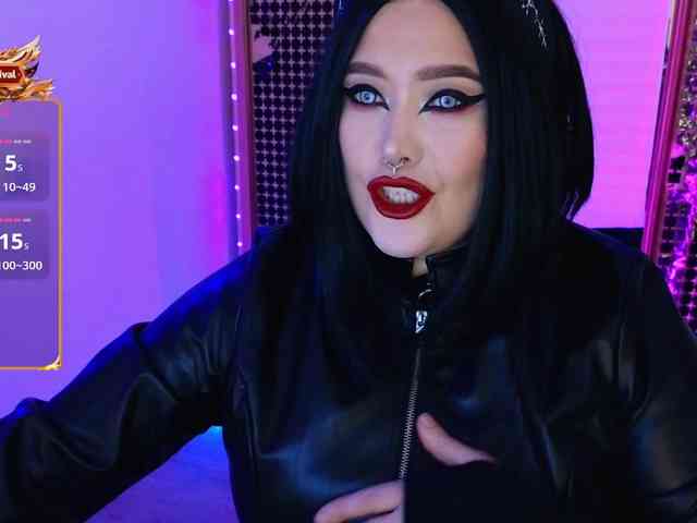 Laura-Wicked webcam