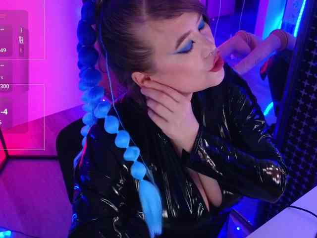 Laura-Wicked webcam