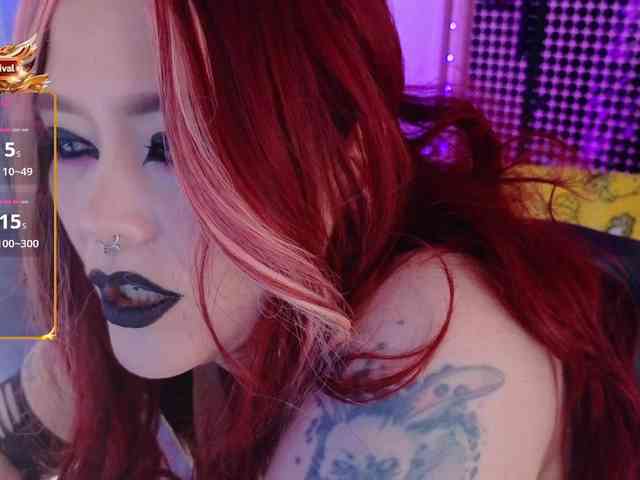 Laura-Wicked webcam