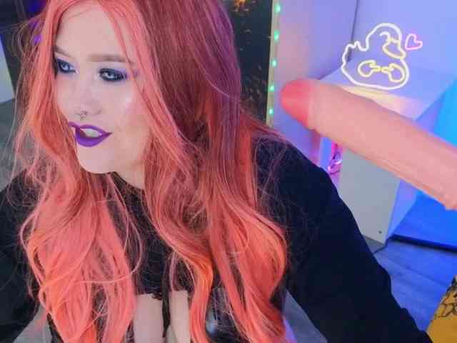 Laura-Wicked webcam