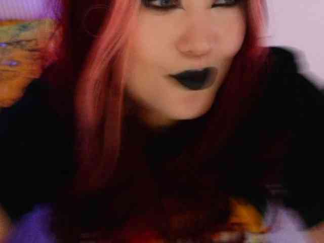 Laura-Wicked webcam