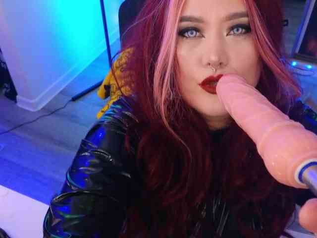 Laura-Wicked webcam