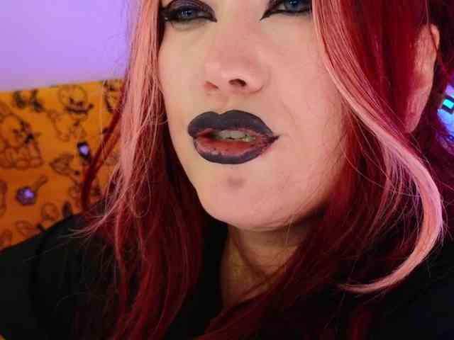 Laura-Wicked webcam