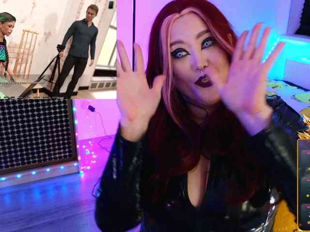 Laura-Wicked webcam