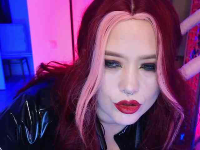 Laura-Wicked webcam