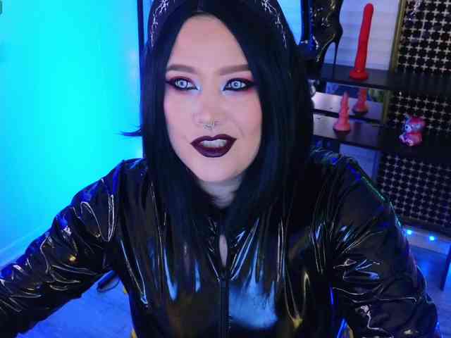 Laura-Wicked webcam