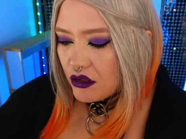 Laura-Wicked webcam