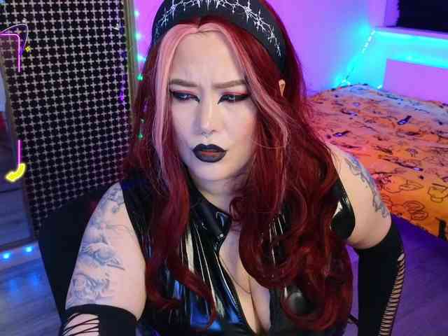Laura-Wicked webcam
