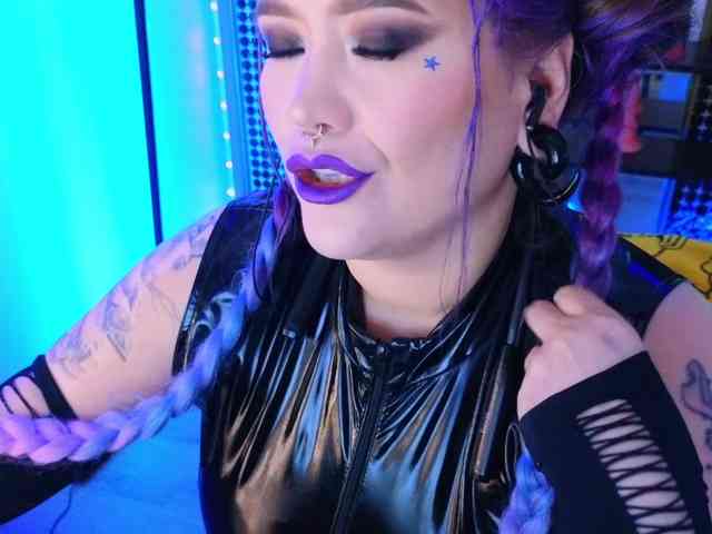 Laura-Wicked Laura-Wicked