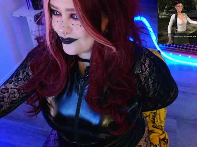 Laura-Wicked webcam