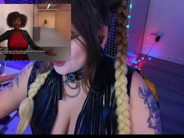 Laura-Wicked webcam