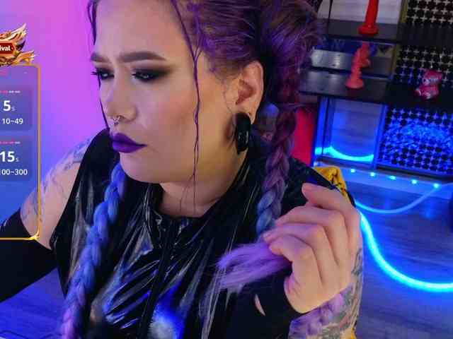 Laura-Wicked webcam