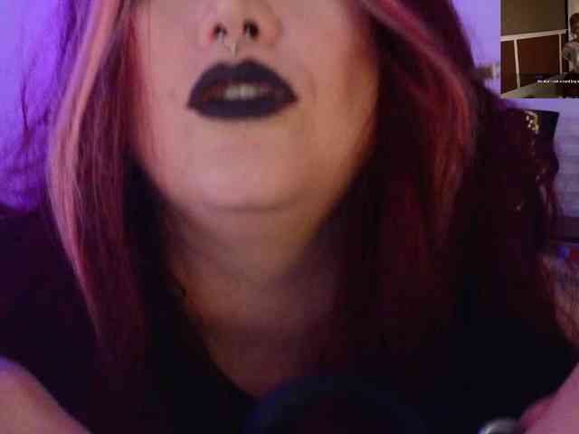 Laura-Wicked webcam