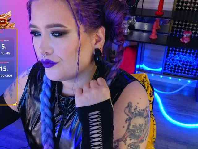 Laura-Wicked webcam