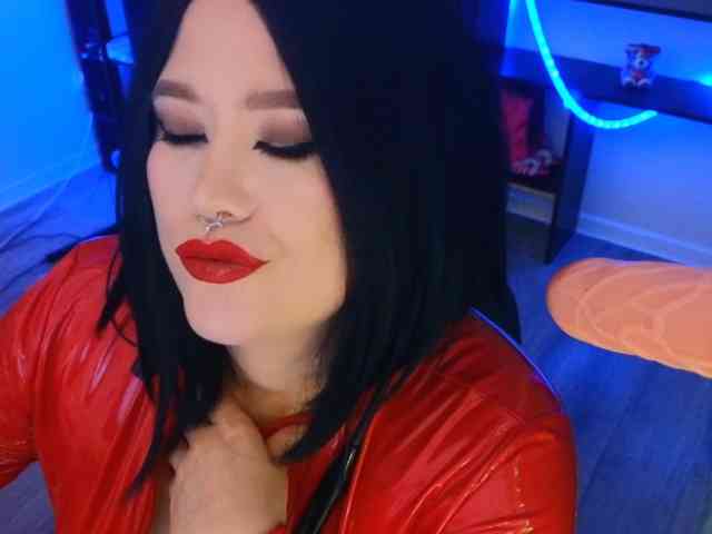 Laura-Wicked webcam
