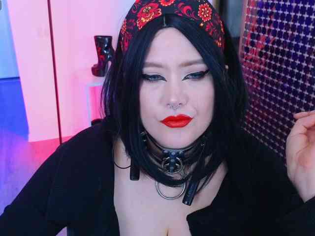 Laura-Wicked webcam
