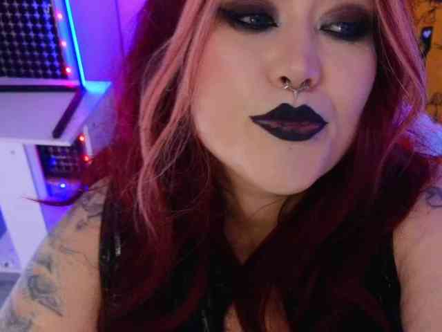 Laura-Wicked webcam